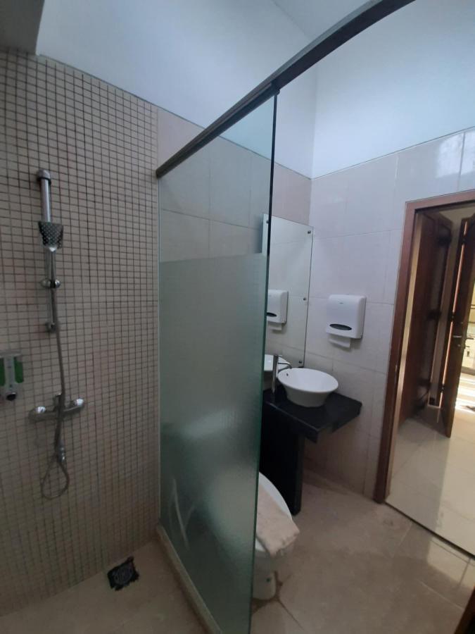 Alloro Guesthouse Pacitan Exterior foto